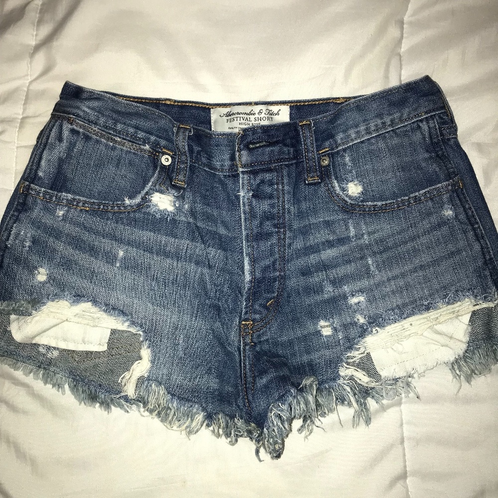 Abercrombie & Fitch Festival Shorts